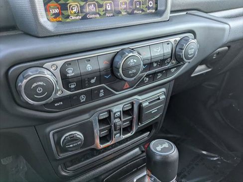 Used 2021 Jeep Wrangler Unlimited Sahara image 17