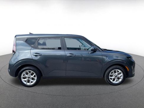 Used 2025 Kia Soul LX w/ LX Technology Package FWD image 15