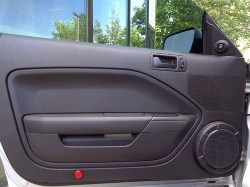 Used 2007 Ford Mustang GT RWD image 15