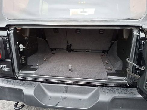 Certified 2020 Jeep Wrangler Unlimited Sport image 33