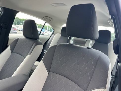 Used 2023 Toyota Corolla LE FWD image 17