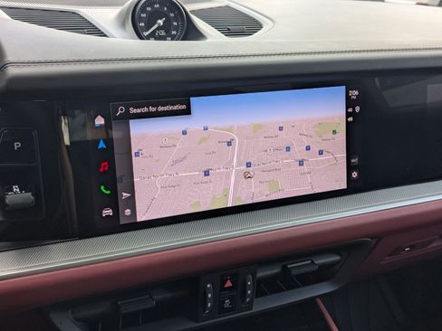 Certified 2025 Porsche Cayenne E-Hybrid AWD/4WD image 16