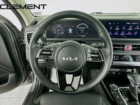 Used 2024 Kia Seltos EX AWD/4WD image 14
