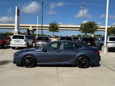 Used 2026 Toyota Camry SE w/ Convenience Package FWD image 7