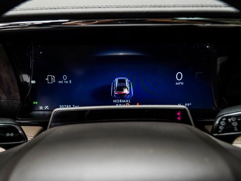 Used 2024 Lincoln Navigator Reserve w/ Monochromatic Package image 29