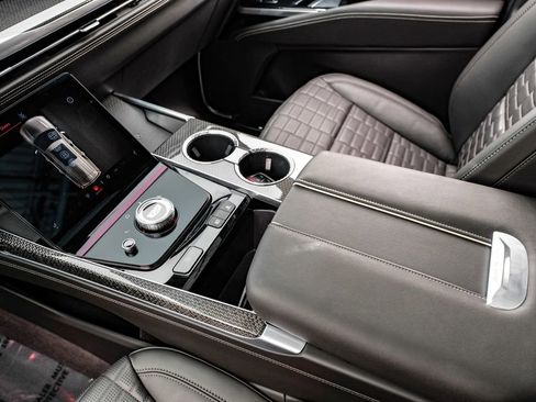 Used 2025 Cadillac Escalade V image 22