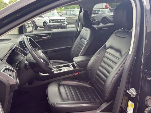 Certified 2023 Ford Edge SEL w/ Convenience Package AWD/4WD image 4