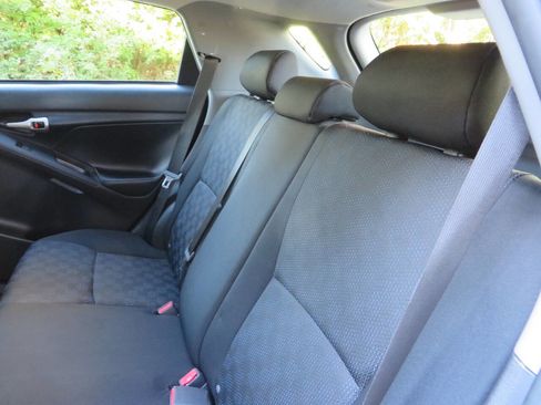 Used 2009 Toyota Matrix S image 12