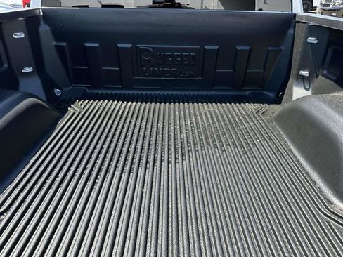 Certified 2022 Chevrolet Silverado 1500 LT AWD/4WD image 29
