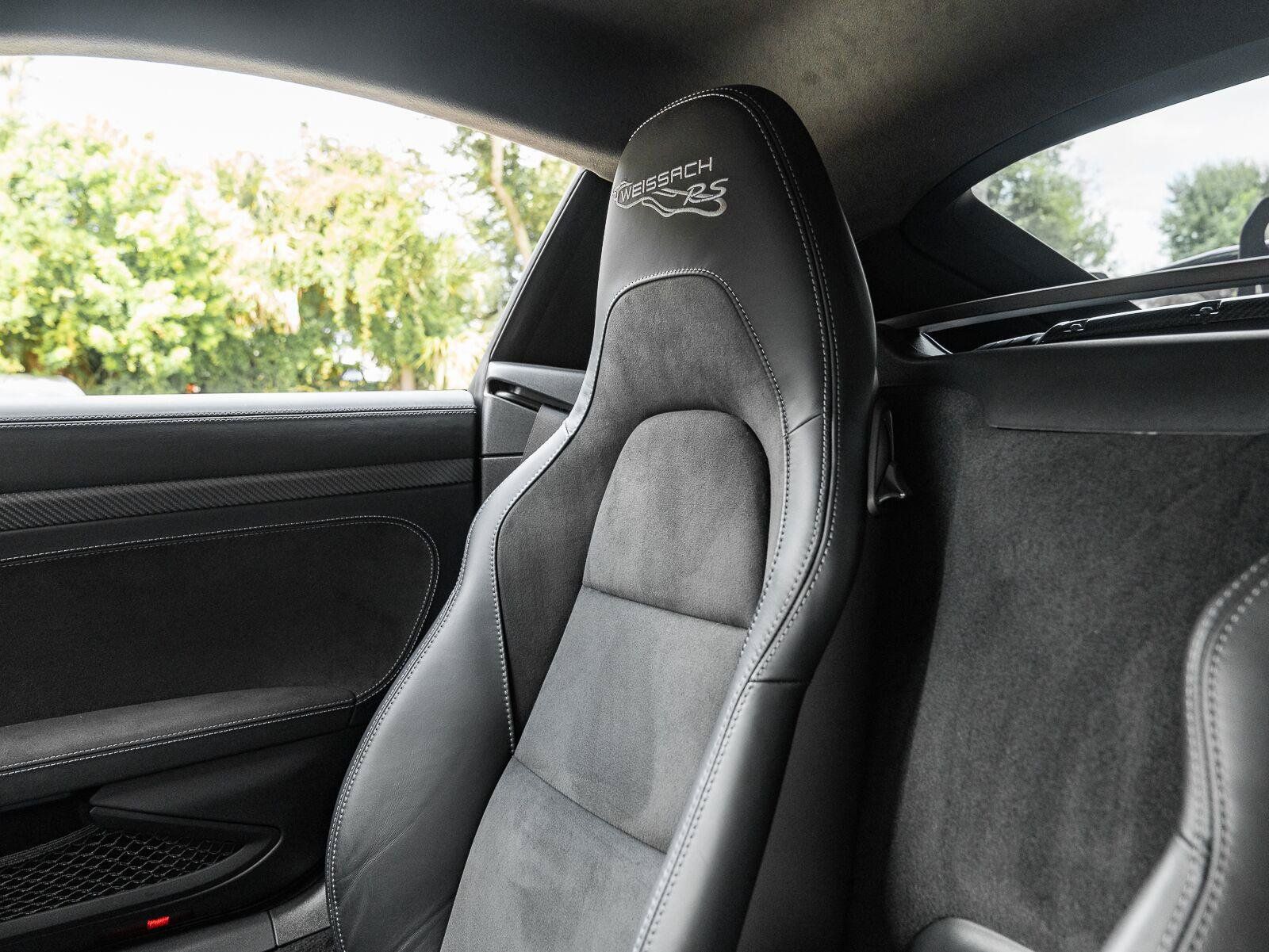 Used 2024 Porsche 718 Cayman GT4 RS RWD image 29