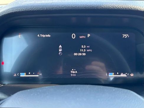 New 2025 Jeep Grand Cherokee Altitude image 17