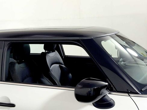 Used 2024 MINI Cooper S FWD image 30