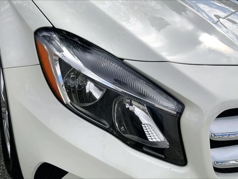 Used 2016 Mercedes-Benz GLA 250 4MATIC image 27