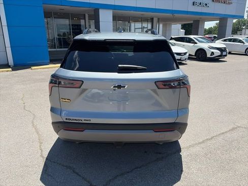 New 2026 Chevrolet Equinox LT w/ Convenience Package II AWD/4WD image 5