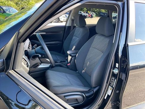 Used 2025 Kia Seltos LX AWD/4WD image 9