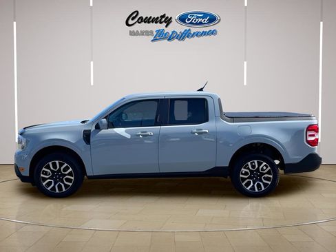 Used 2022 Ford Maverick Lariat FWD image 6