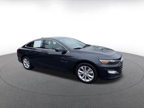 Used 2023 Chevrolet Malibu LT w/ Driver Confidence Package image 2