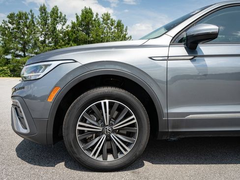 Used 2024 Volkswagen Tiguan Wolfsburg Edition AWD/4WD image 4