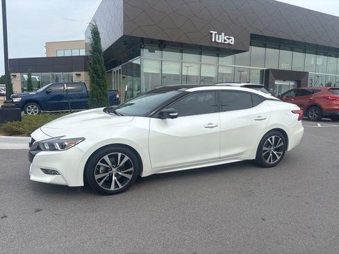 Used 2016 Nissan Maxima Platinum FWD image 1