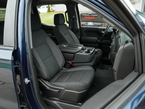 Used 2022 Chevrolet Silverado 1500 Custom AWD/4WD image 13