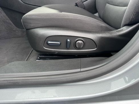 Used 2024 Chevrolet Malibu LT FWD image 15