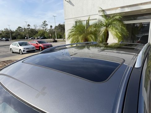 Used 2017 Nissan Pathfinder Platinum w/ Midnight Edition Package image 10