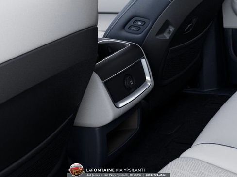 New 2026 Kia Carnival EX FWD image 26