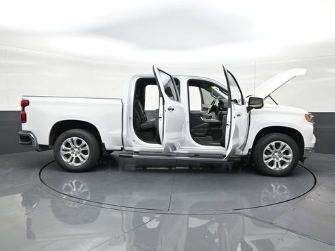 Used 2022 Chevrolet Silverado 1500 LTZ RWD image 33