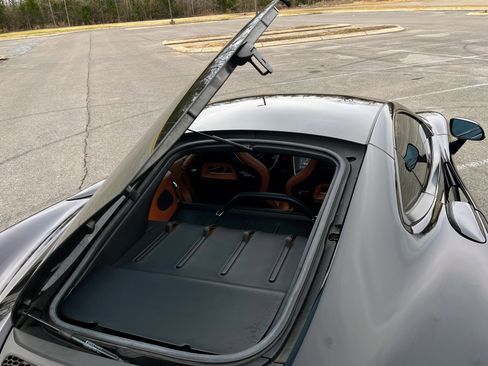 Used 2017 McLaren 570S image 49