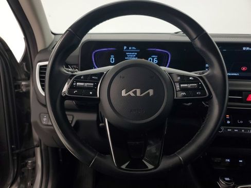 Used 2025 Kia Seltos S FWD image 15