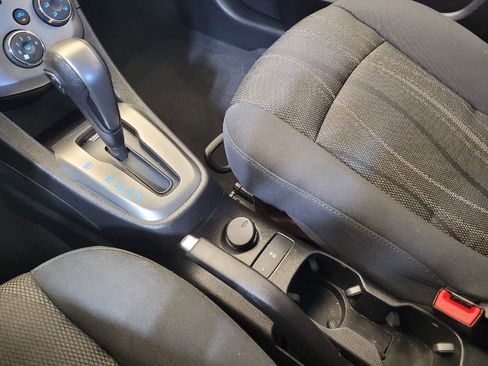 Used 2016 Chevrolet Sonic LT FWD image 26