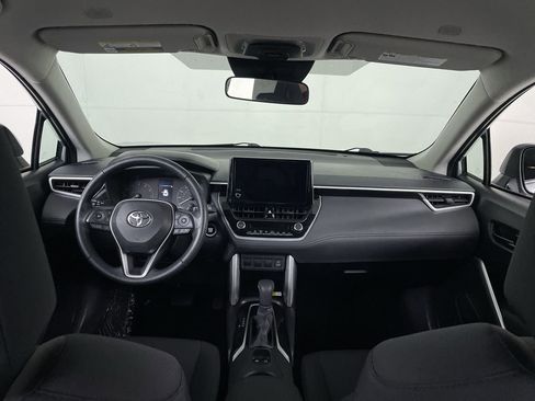 Used 2023 Toyota Corolla Cross LE image 26
