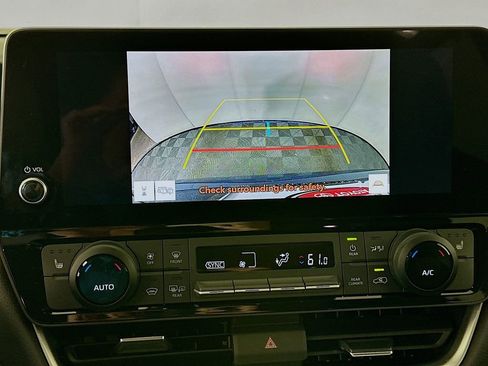 Certified 2025 Toyota Grand Highlander AWD Hybrid image 15