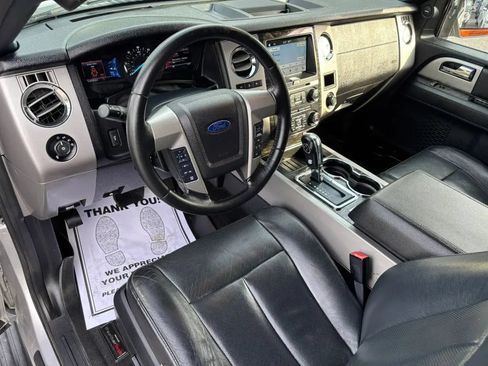 Used 2017 Ford Expedition Limited AWD/4WD image 2
