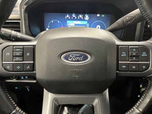 Used 2023 Ford F250 Lariat w/ Black Appearance Package image 18