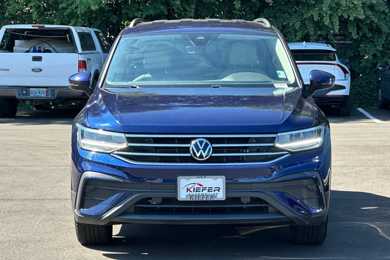 Used 2023 Volkswagen Tiguan SE AWD/4WD image 9