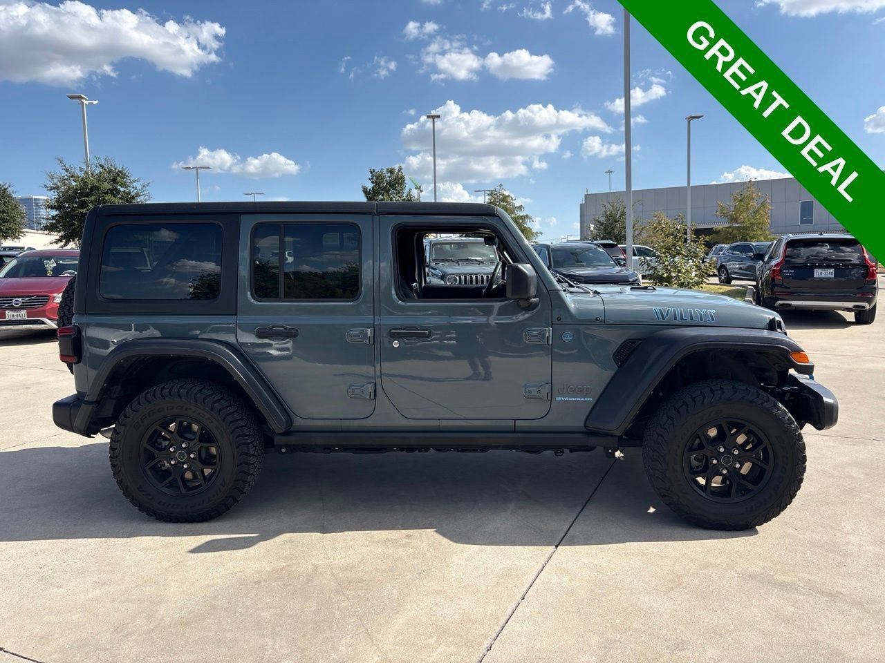 Used 2024 Jeep Wrangler Unlimited AWD/4WD image 4