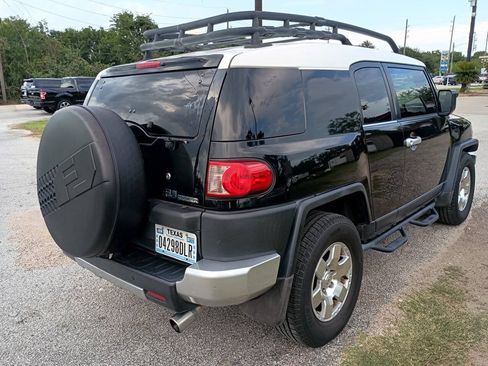 Used 2007 Toyota FJ Cruiser 2WD image 5