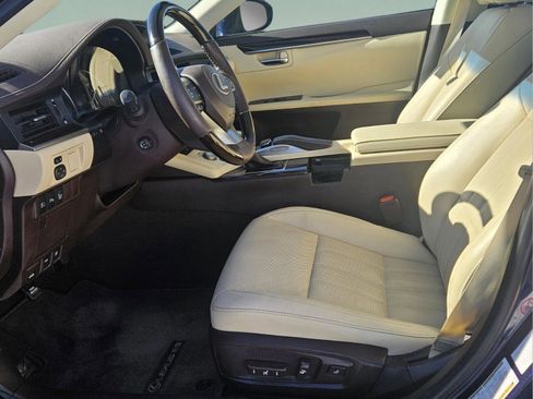 Used 2017 Lexus ES 350 image 9