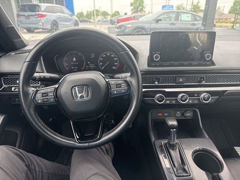 Used 2023 Honda Civic Sport image 24