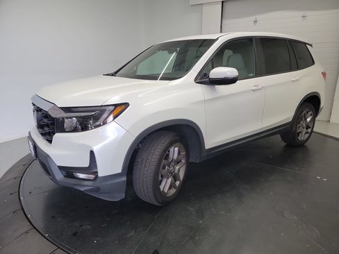 Used 2022 Honda Passport EX-L image 3