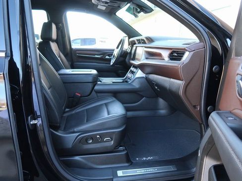 Used 2022 GMC Yukon Denali image 37