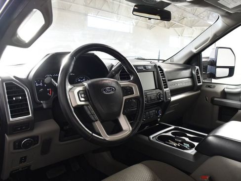 Used 2017 Ford F350 XLT image 12