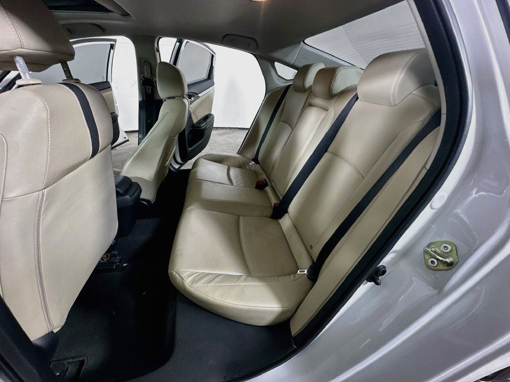 Used 2019 Honda Civic EX-L image 15