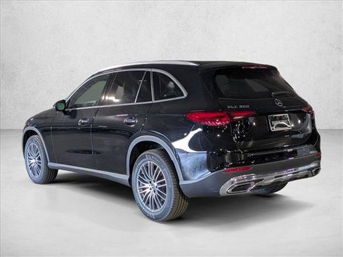 Used 2026 Mercedes-Benz GLC 300 image 9