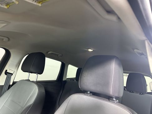 Used 2016 Ford Escape SE FWD image 12