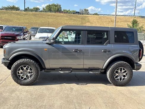 Used 2022 Ford Bronco Badlands AWD/4WD image 9