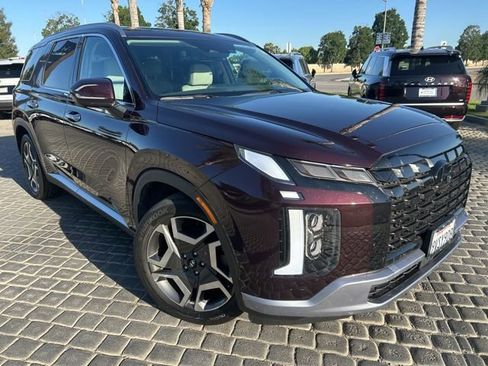 Used 2024 Hyundai Palisade Limited FWD image 1
