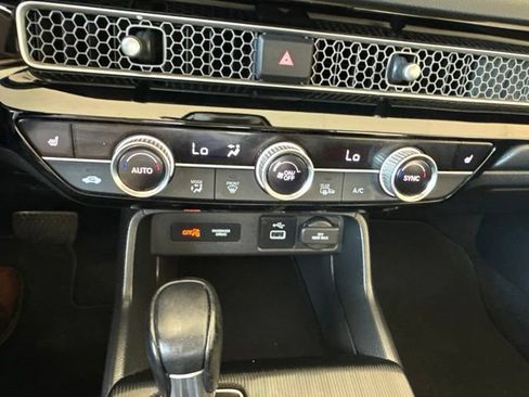 Used 2022 Honda Civic EX image 32