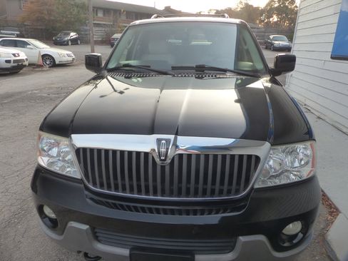 Used 2003 Lincoln Navigator Luxury image 3